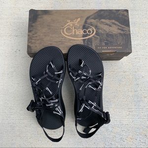 NEW Women’s Strappy Chaco Sandals- size 10